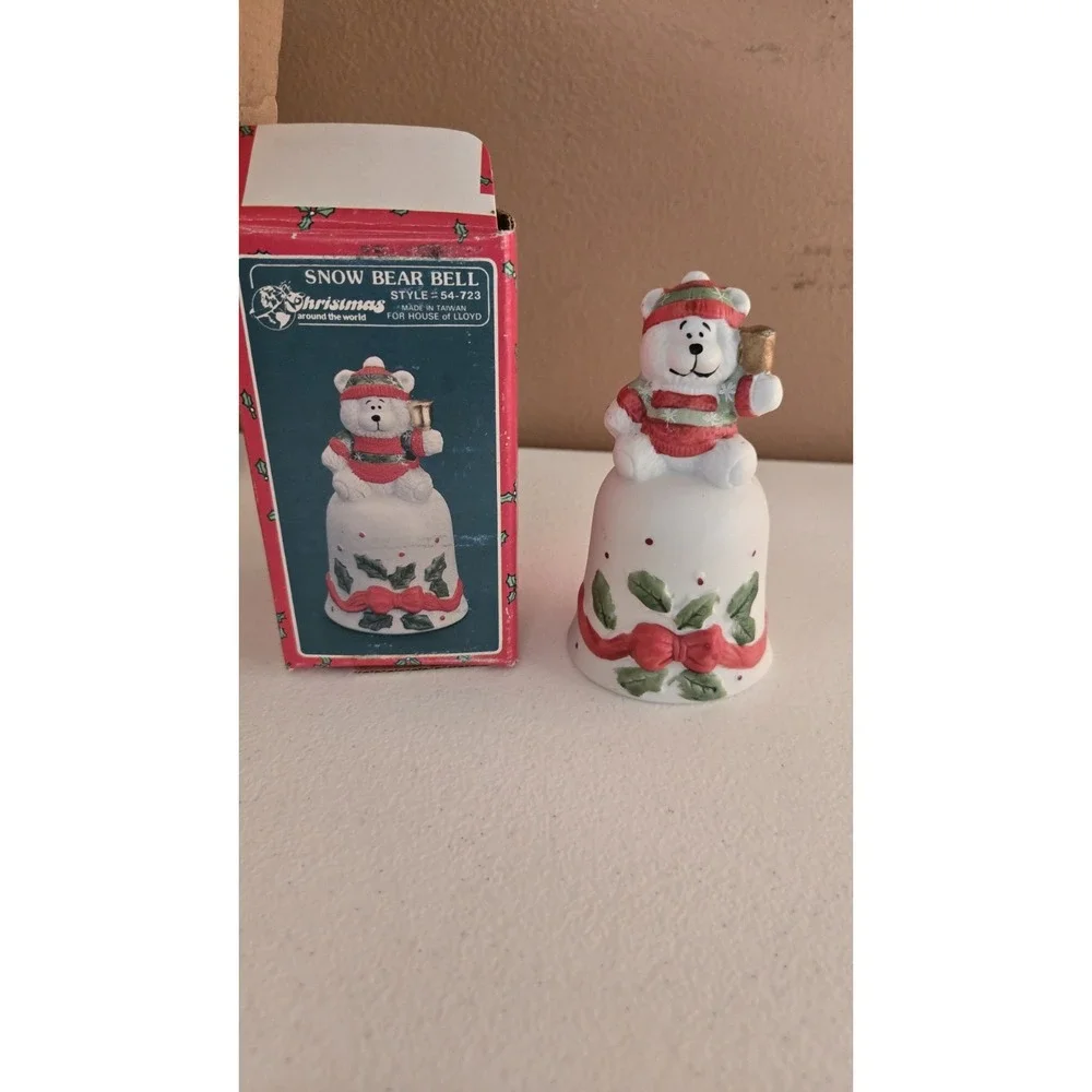 Vintage House of Lloyd Christmas‎ Around the World Snow Bear Bell